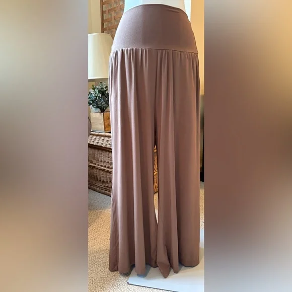 Ododos Tan Wide-Leg Palazzo Lounge Pants with Fold-Over Waistband & Pockets - Picture 4 of 8